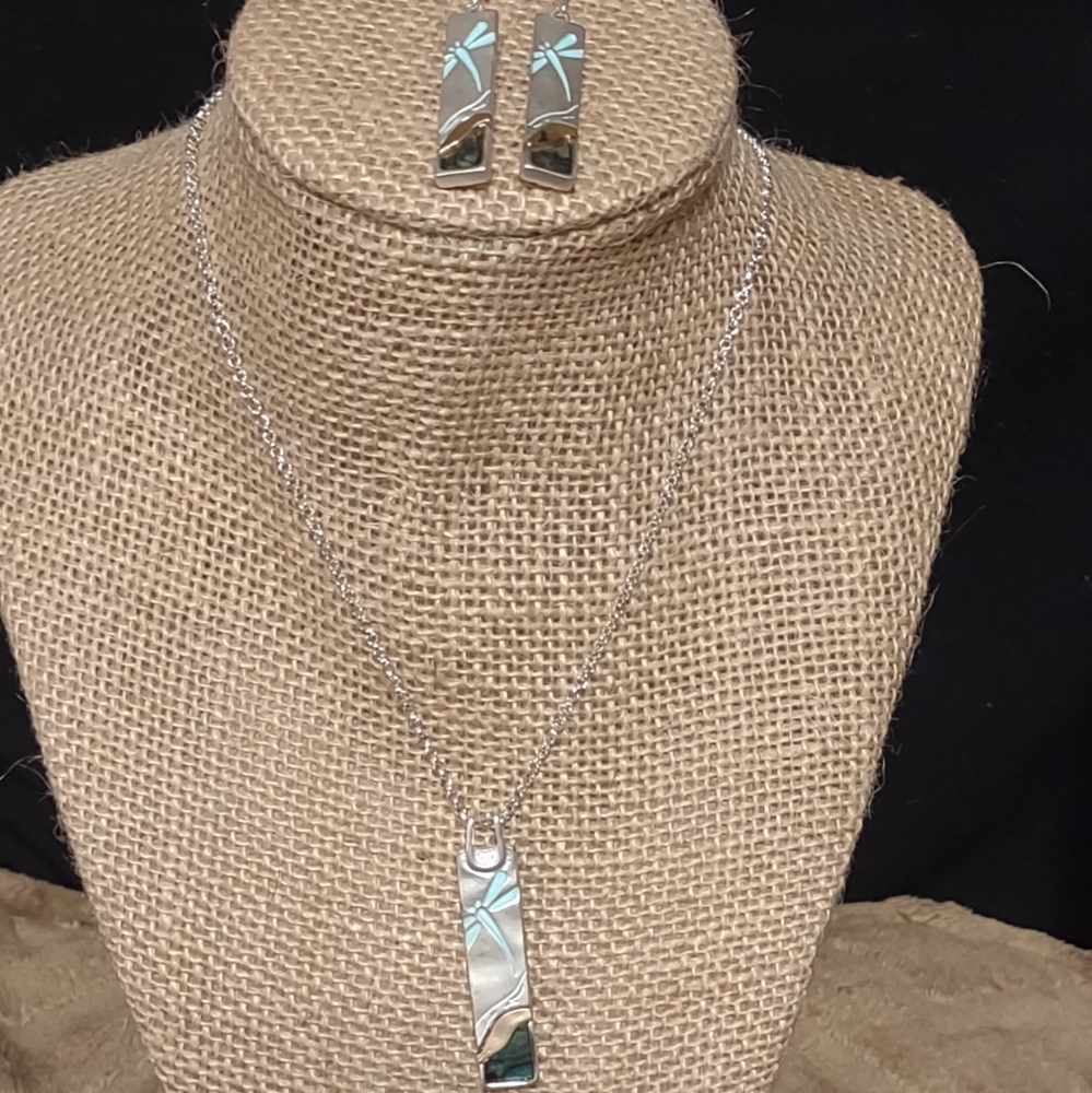 Dragonfly earrings and necklace set